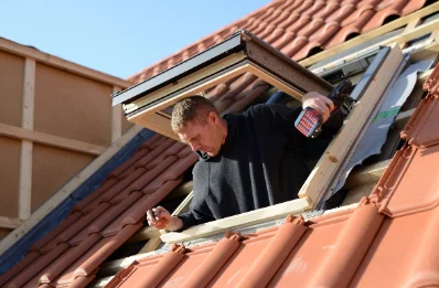 Pose de fenêtres de toit Velux à Eteimbes